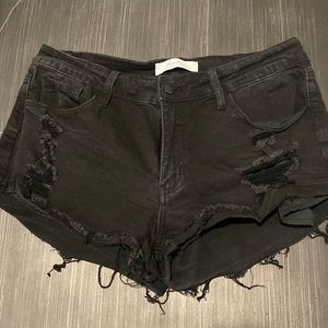 KanCan Mid-Rise Black Short